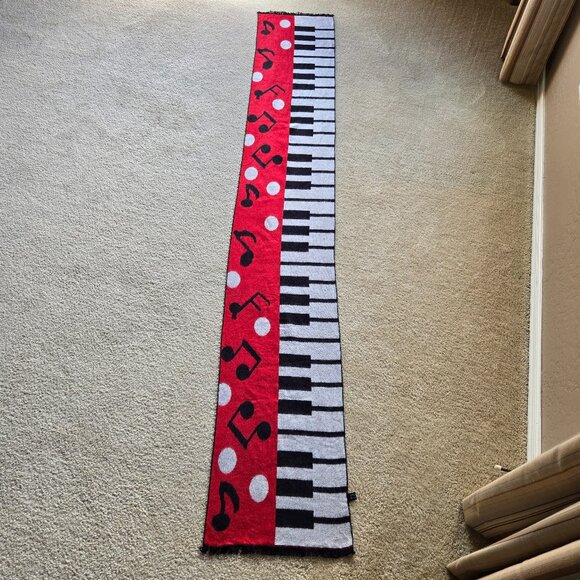 Accessories - NWOT 100% Cashmere Piano Keyboard Music Scarf